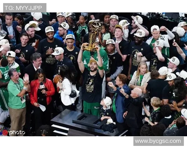 塔图姆准三双霍勒迪26分 凯尔特人再胜独行侠总分2-0